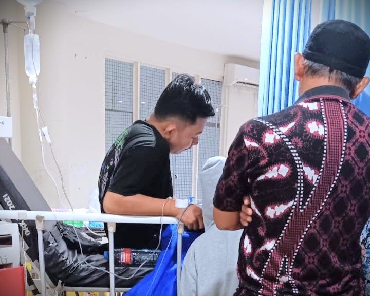 Kondisi mahasiswa usai dievakuasi ke rumah sakit (Foto:Istimewa)