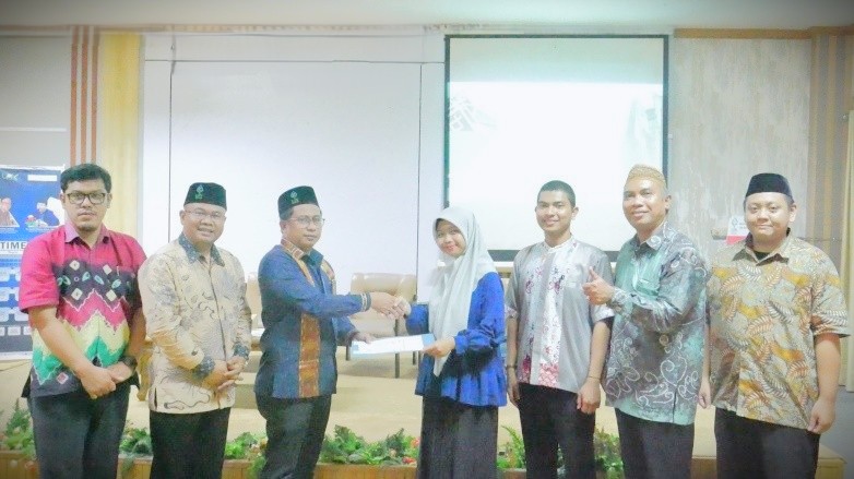 Penyerahan Surat Pernyataan Magang.