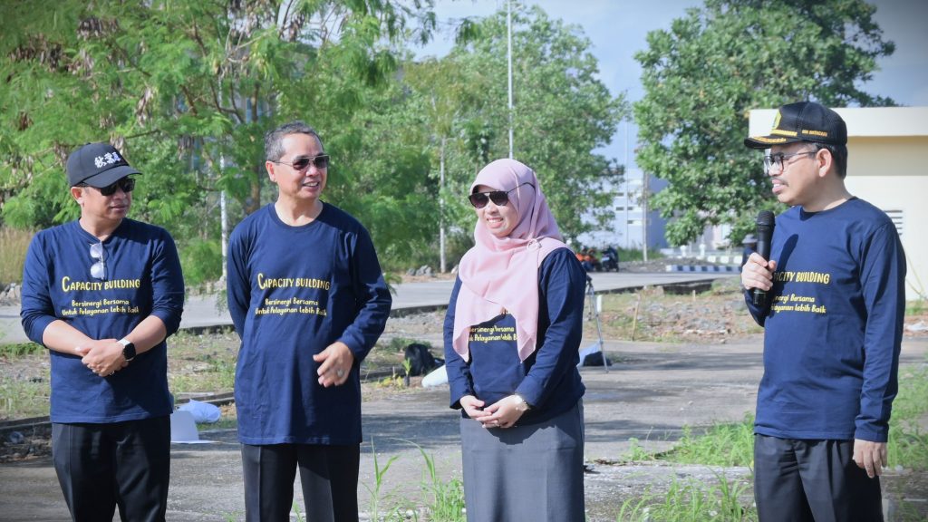 Rektor UIN Antasari saat memberikan arahan (Foto:Humas/Jamal Ripani)