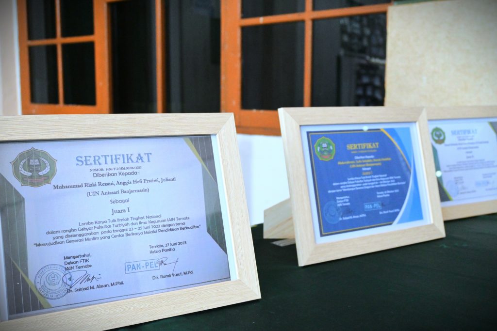 Sejumlah prestasi mahasiswa S-1 MPI (Foto:Humas)