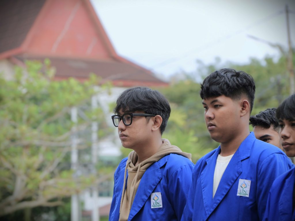 Para mahasiswa saat menyimak arahan (Foto:Humas)