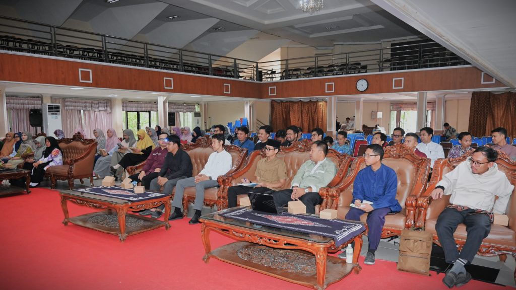 Para pegawai baru saat mengikuti sosialisasi (Foto:Humas/Jamal Ripani)