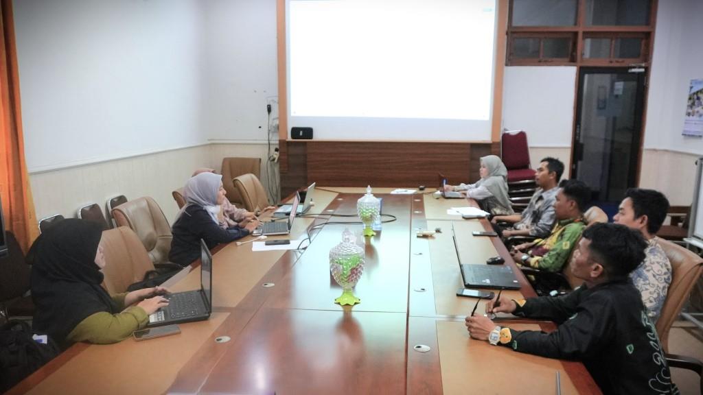 Pelatihan pembuatan SKP bagi PPPK Tahap I Formasi 2024 UIN Antasari oleh Tim Kepegawaian (Foto:Humas/Jamal Ripani)