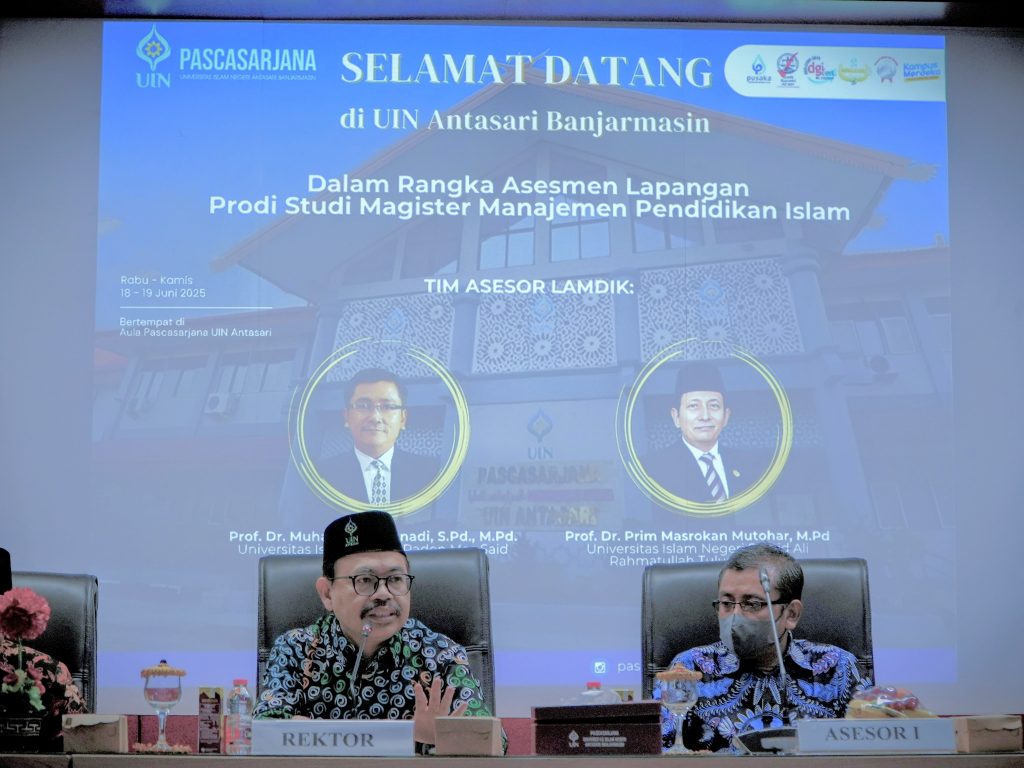Rektor UIN Antasari Prof. Dr. H. Mujiburrahman, M.A. saat memberikan sambutan (Foto:Humas)