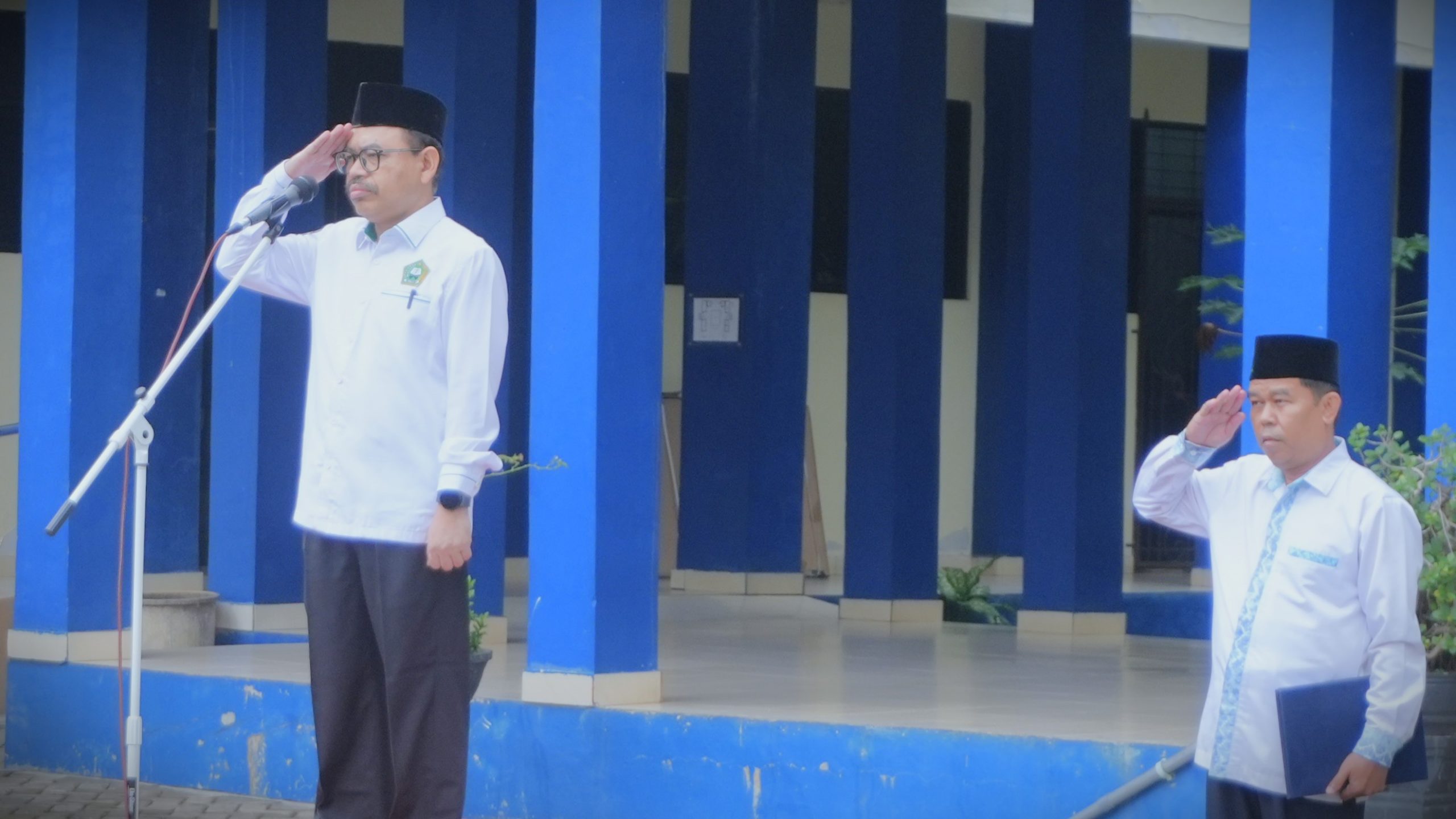 Rektor UIN Antasari saat menjadi pembina Upacara Hari Lahir Pancasila Tahun 2025 (Foto:Humas/Jamal RIpani)