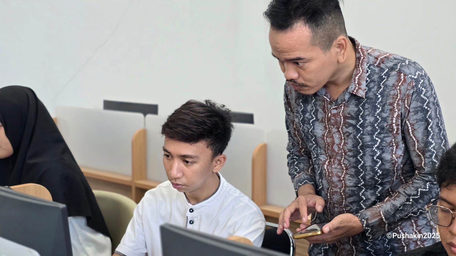 Terlambat Satu Jam, Gilang Tak Goyah Tetap Ikuti Ujian SSE UM-PTKIN