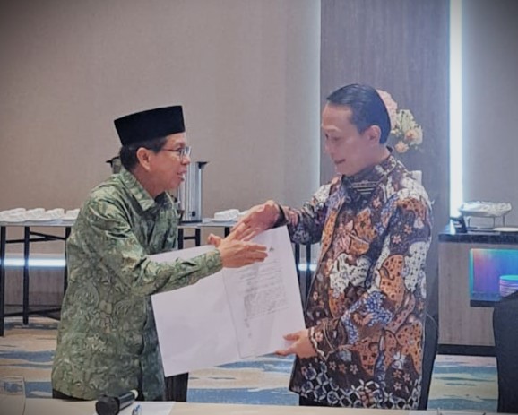 Dekan FTK UIN Antasari usai menandatangani PKS senilai Rp3,5 miliar.