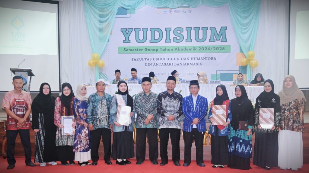 Foto bersama dengan para yudisiawan terbaik (Foto:Humas/Jamal Ripani)