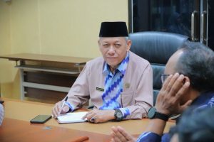 Karo AAKK UIN Antasari Dr. H. Ridwansyah, M.Si. saat memimpin rakor perdana (Foto:Humas/Haitami)