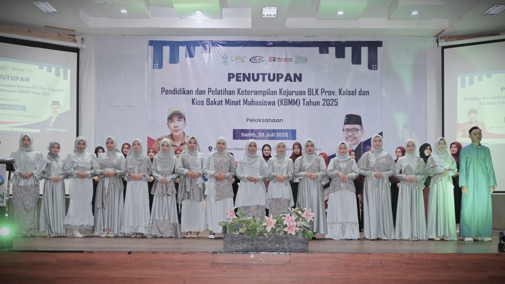 Karya-karya hasil pelatihan menjahit (Foto:Humas/Jamal Ripani)