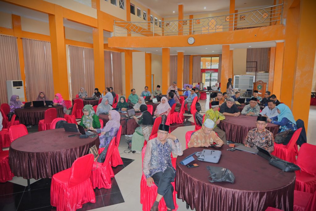 Para asesor saat mengikuti pembukaan (Foto:Humas)
