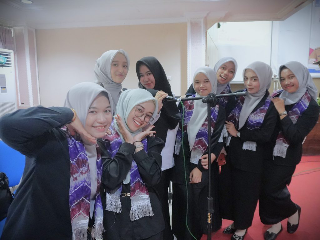 Para peserta dan mentor Kios Antasari Voice (Foto:Humas/Haitami)