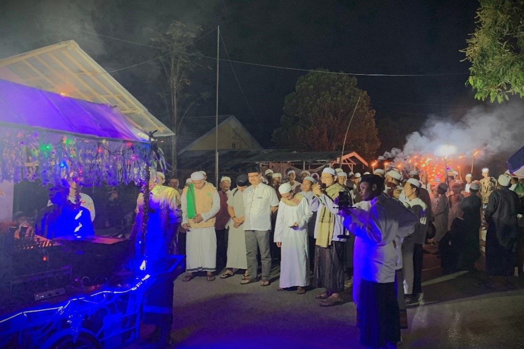 Pembacaan burdah keliling