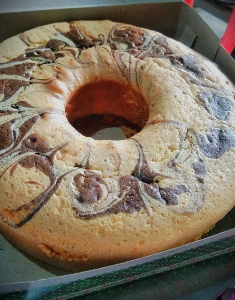 Hasil pelatihan membuat kue bolu yang sudah siap santap.