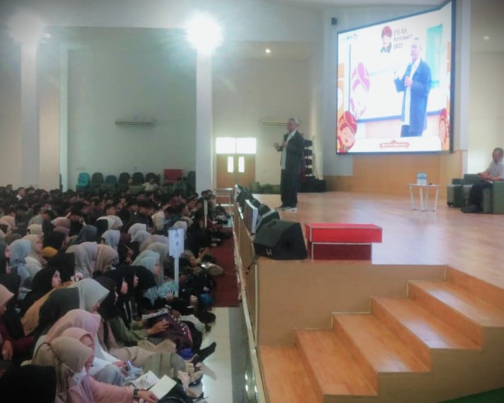 Karo AAKK UIN Antasari saat memberikan pengarahan (Foto:Humas/Jamal Ripani)