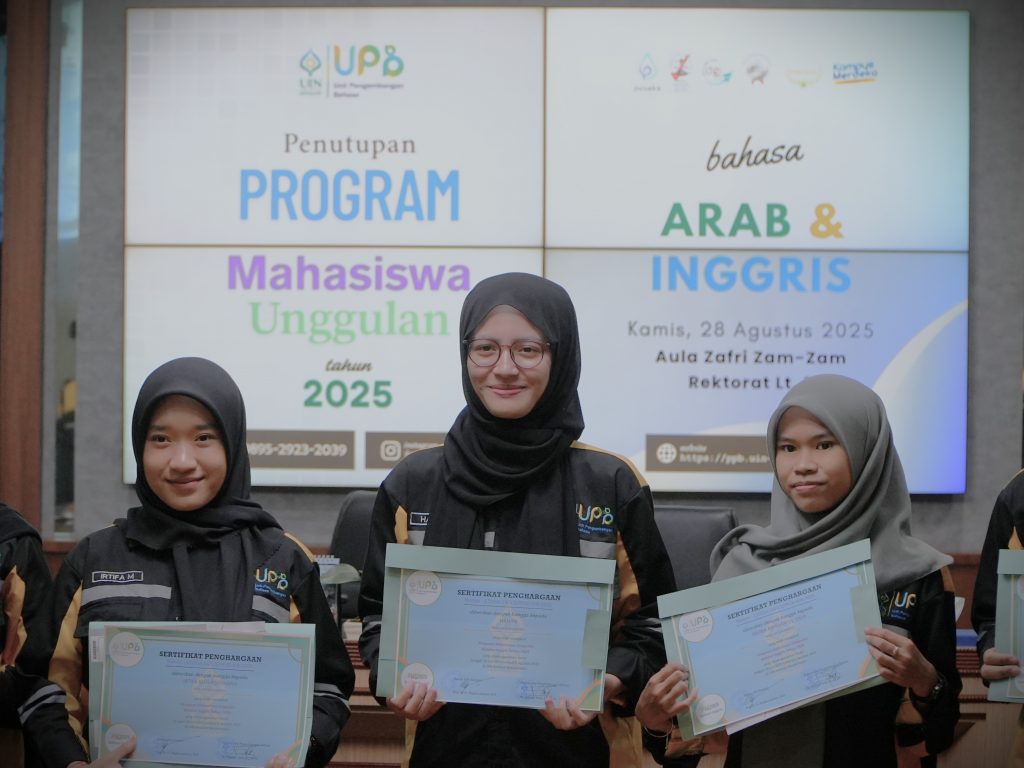 Para peserta usai mendapatkan sertifikat (Foto:Humas)