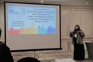 Presentasi paper oleh Dr. Fatwiah Noor, Lc., M.Pd.