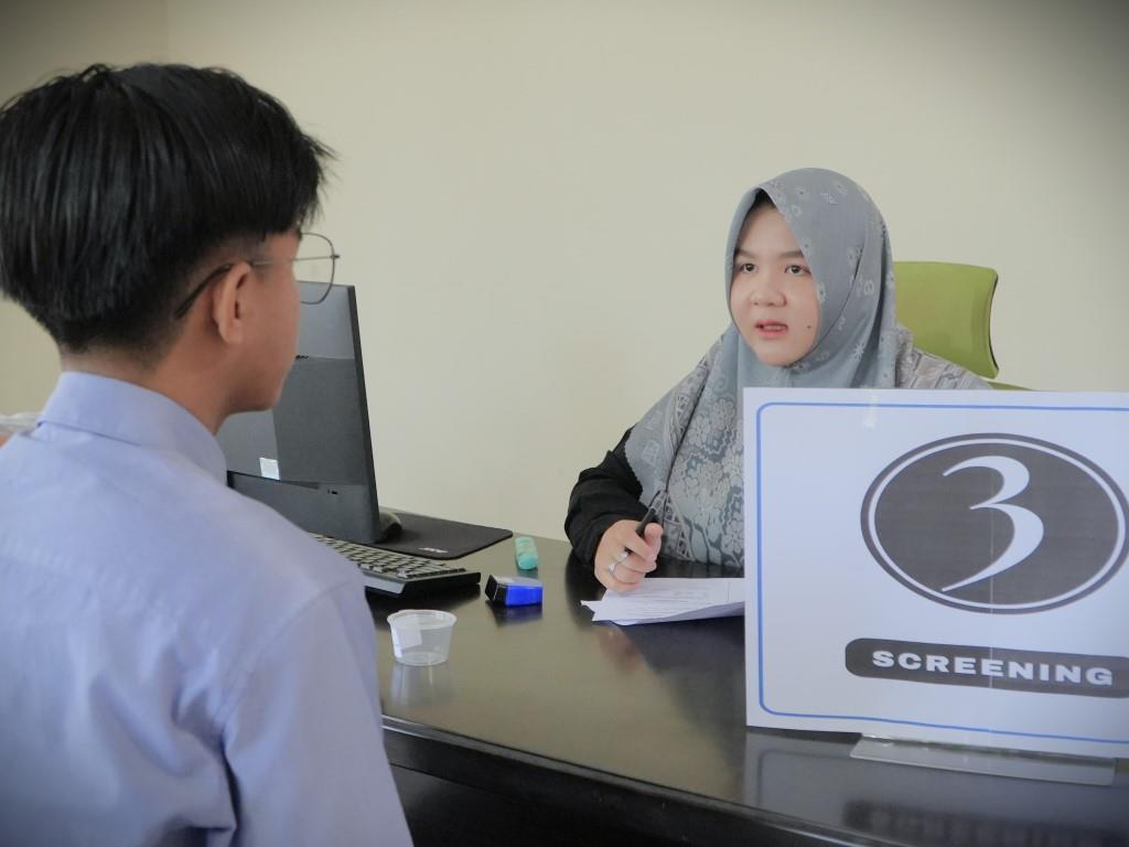 Suasana skrining Tes Napza (Foto:Humas/Haitami)