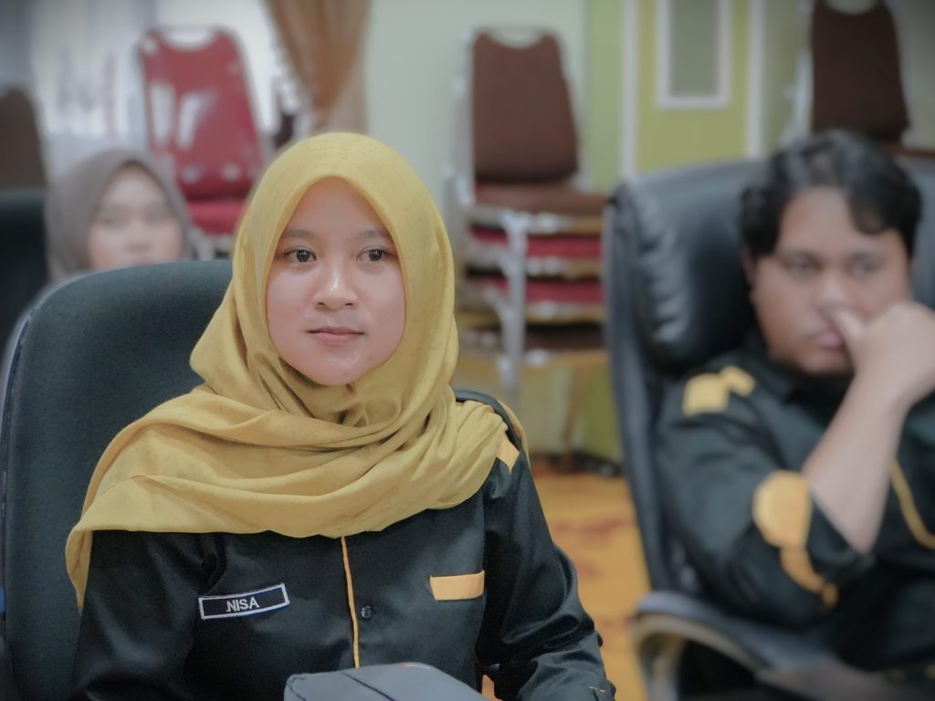 Thaibatun Nisa, M.Pd., salah satu panitia yang membantu kesuksesan program (Foto:Humas)