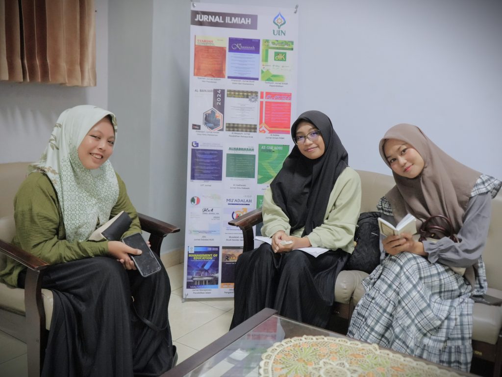 Para mahasiswi saat bersiap mengikuti TKK (Foto:Humas/Haitami)