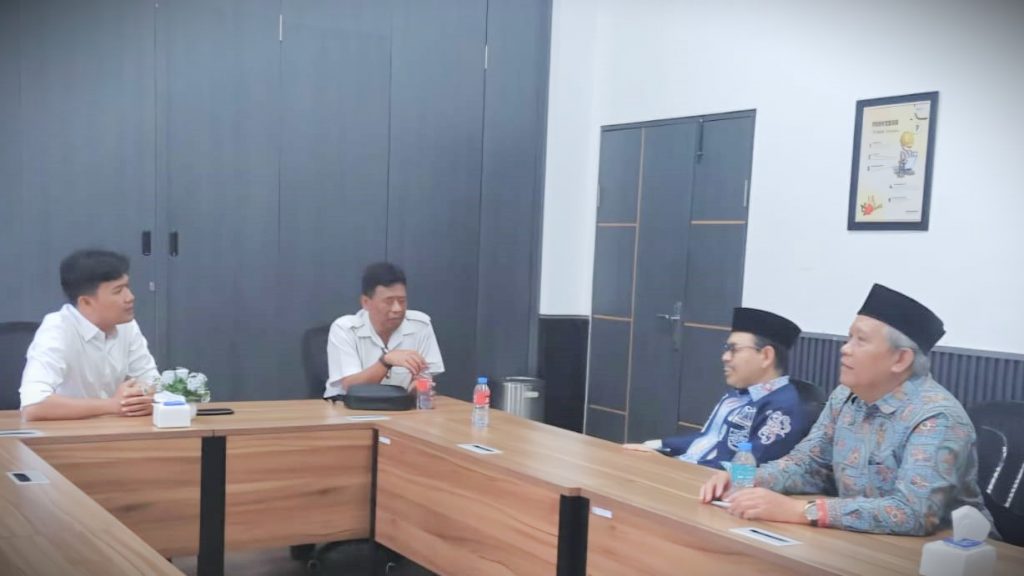 Pihak BPBPK Kalsel saat berdialog dengan Rektor UIN Antasari (Foto:Bagian Umum)
