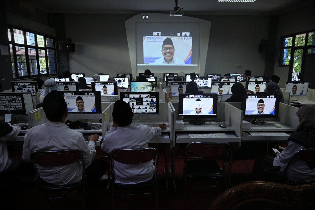 Rektor UIN Antasari saat memberikan sambutan (Foto:Humas/Jamal Ripani)