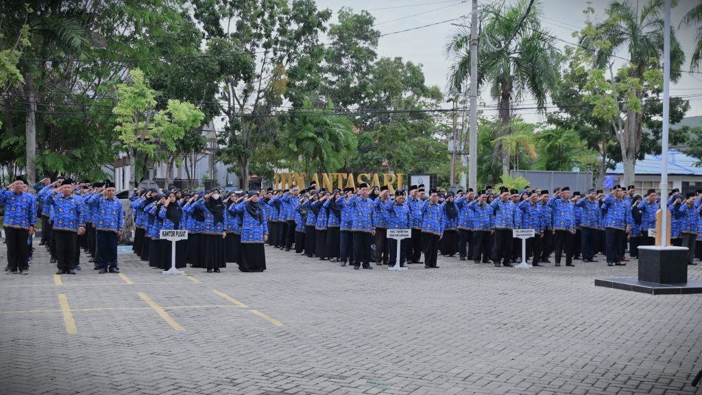 Suasana Apel Hari Kesadaran Nasional di Kampus 1 (Foto:Humas/Jamal Ripani)