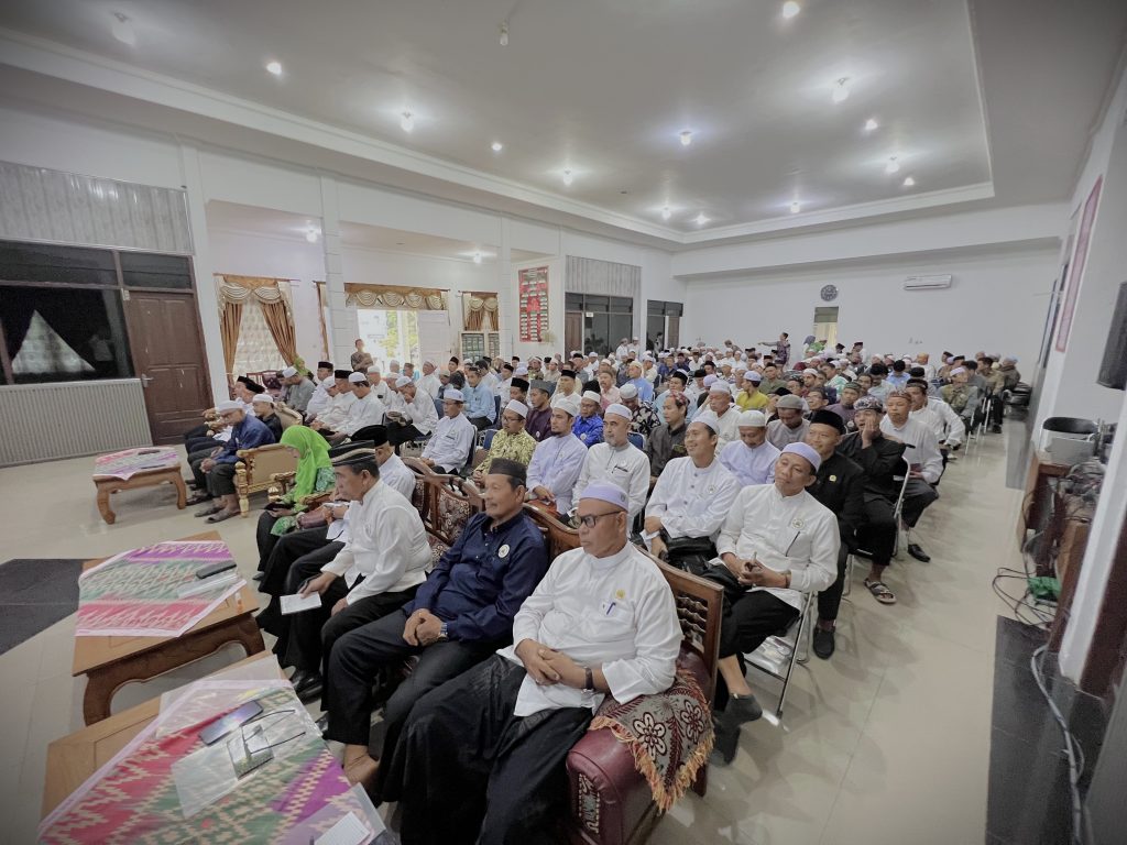 Suasana lokasi acara yang penuh diisi peserta.