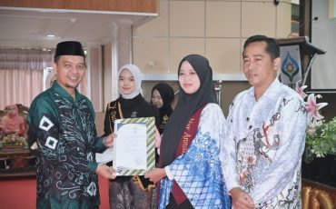 untuk thumbnail berita dekan FUH, 110925 (Foto Humas Jamal Ripani)