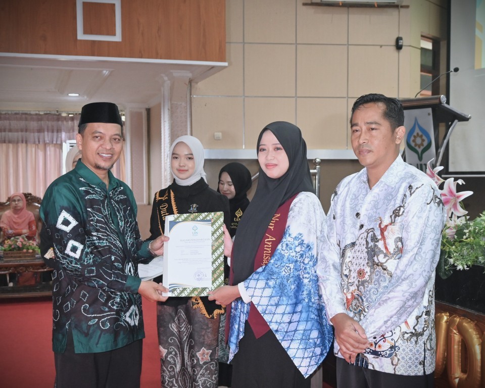 untuk thumbnail berita dekan FUH, 110925 (Foto Humas Jamal Ripani)