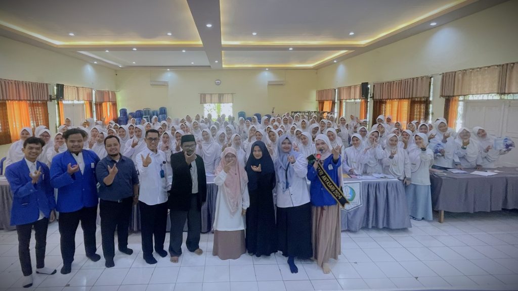 Foto bersama usai acara.