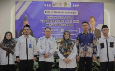 Foto bersama usai pembukaan.