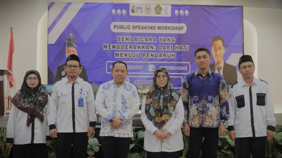 Foto bersama usai pembukaan.