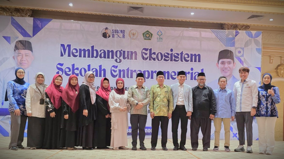 Foto bersama usai pembukaan (Foto:Humas/Noor Hasanah)