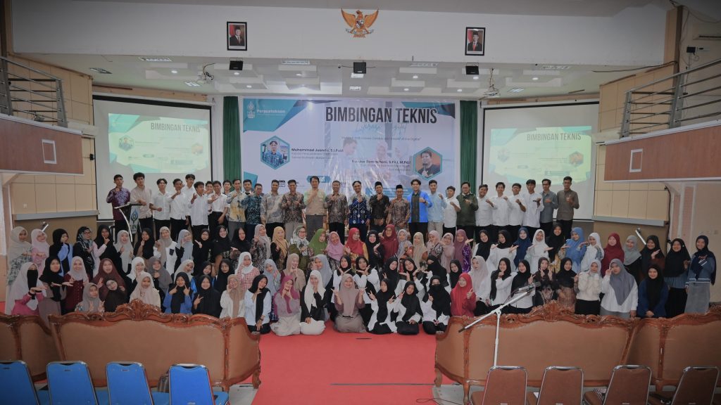 Foto bersama usai pembukaan (Foto:Humas/Jamal Ripani)