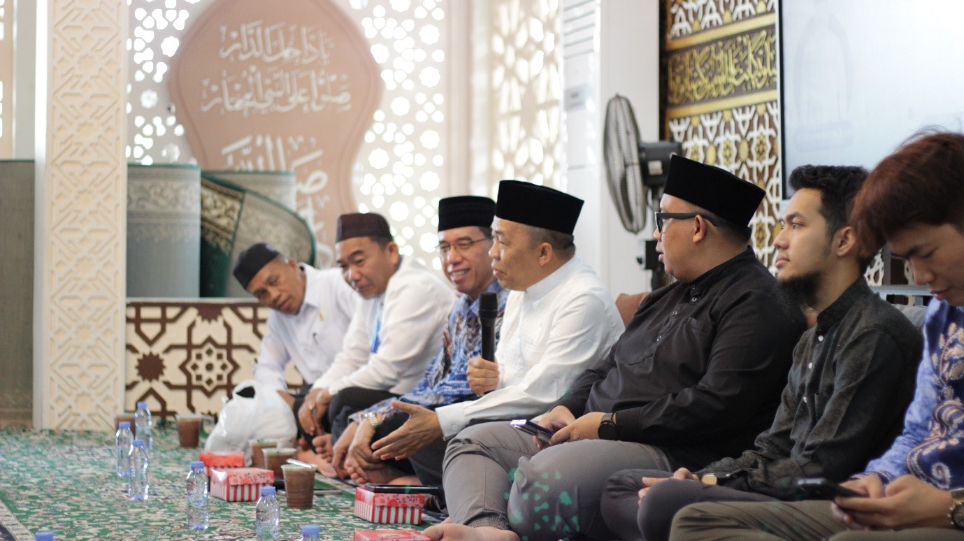 Sambutan dan pembukaan seminar oleh H. Sudian Noor, S.A.P. (Sumber:Alf/Adl)