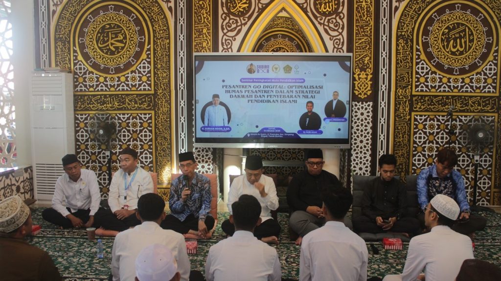Sambutan oleh Panitia Pelaksana Dr. H. Hasni Noor, M.Ag. (Sumber:Alf/Adl)