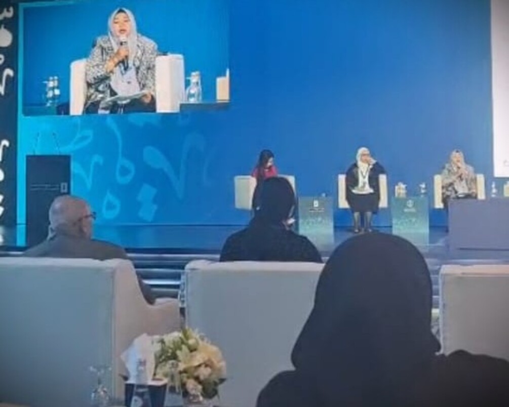 Kepala UPB UIN Antasari Banjarmasin saat mempresentasikan materinya di Riyadh (80).