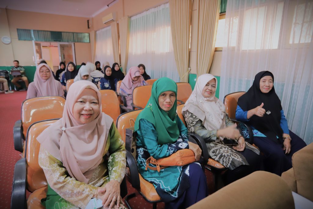Para peserta saat ceria mengikuti acara (Foto:Humas/Baiti Rahmi)