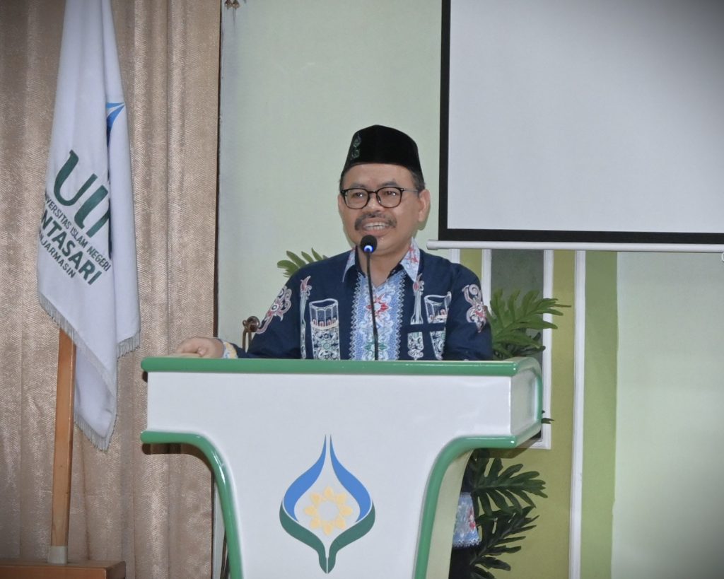 Rektor UIN Antasari saat memberikan sambutan (Foto:Humas/Jamal Ripani)