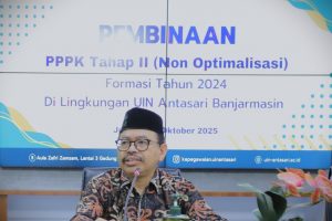 Rektor saat memberikan pembinaan (Foto:Humas/Haitami)