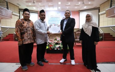 Seminar Manajemen Keuangan Seminar Manajemen Keuangan