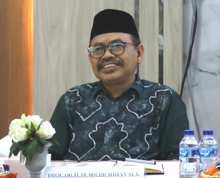 Menunggu Pelantikan Rektor Baru, Menag Perpanjang Jabatan Rektor Prof. Mujib