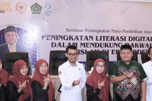 untuk thumbnail berita pak sandir, 061025 (Foto Humas)
