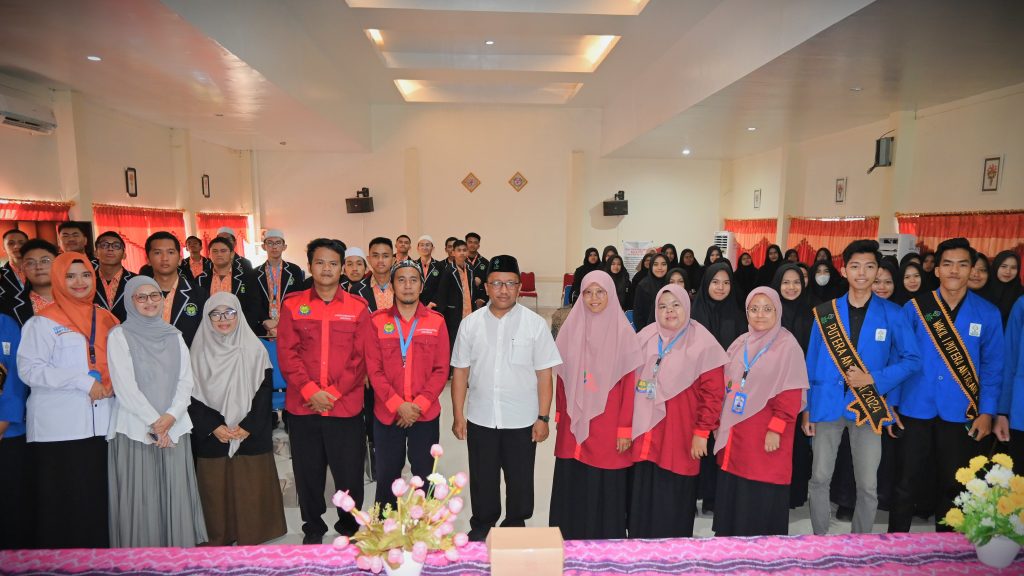 Foto bersama usai sosialisasi (Foto:Humas/Jamal Ripani)
