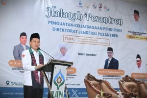 H. Aziz Syafiuddin, S.Sos., M.Si. saat memberikan sambutan (Foto:Humas/Jamal Ripani)