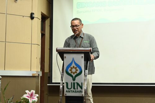 Plh. Kepala KPKNL Banjarmasin saat memberikan sambutan (Foto Humas Rahmi Hartati)