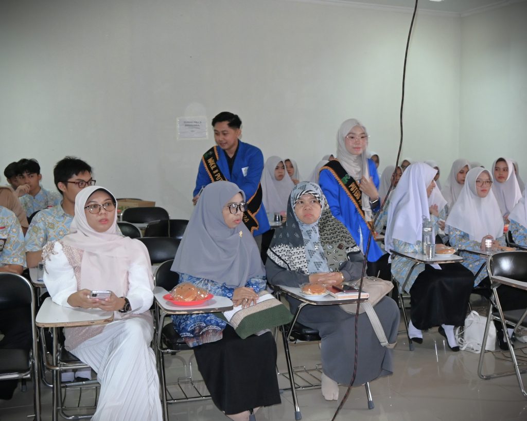 Suasana persiapan sebelum dimulainya acara seremonial (Foto:Humas/Jamal Ripani)