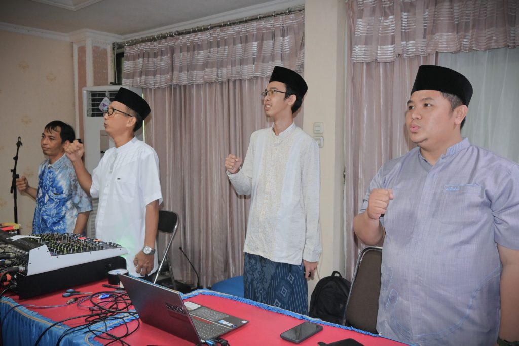 Tim Panitia Teknis saat bersemangat menyukseskan acara (Foto:Humas/Jamal Ripani)