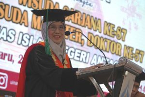 Wisuda ke-87 UIN Antasari, Rektor Tekankan Lulusan Menjaga Integritas